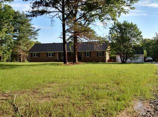 8004 Holdsworth Rd, Disputanta, VA 23842