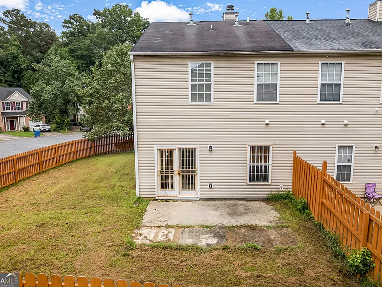 5475 Hampton Ct S — Photo 24