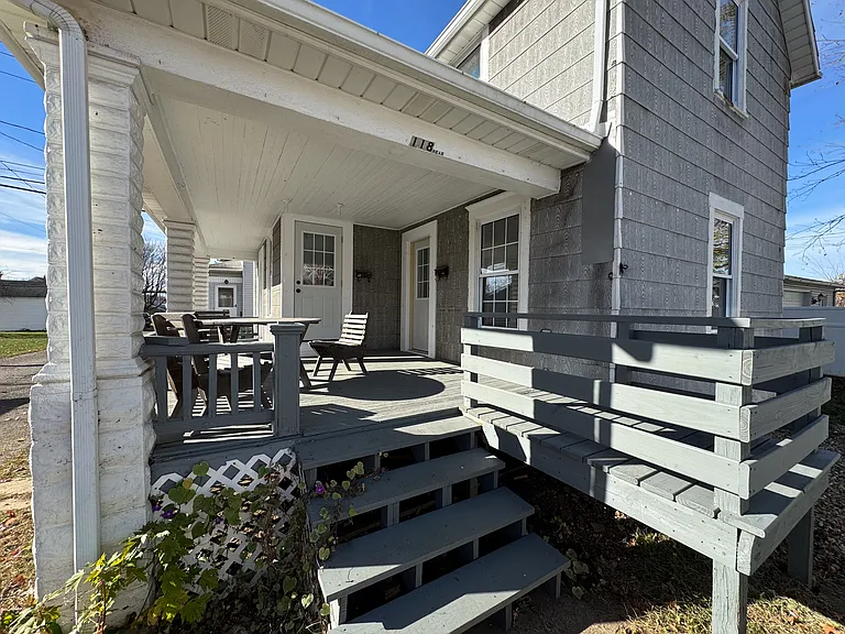 118 Prospect St #2 — Photo 2