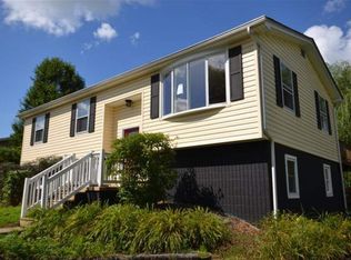 8419 Sheffield Manor Blvd, Waynesboro, PA