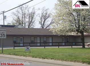 1718 W Jackson St APT 4, Macomb, IL 61455