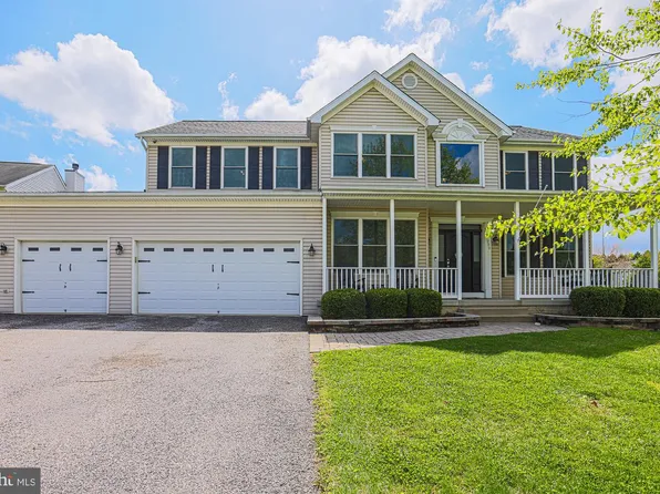 2959 Bali Dr, Manchester, MD 21102