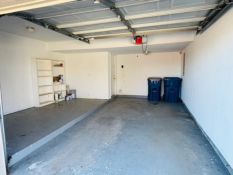 3130 Promenade Cir — Photo 17