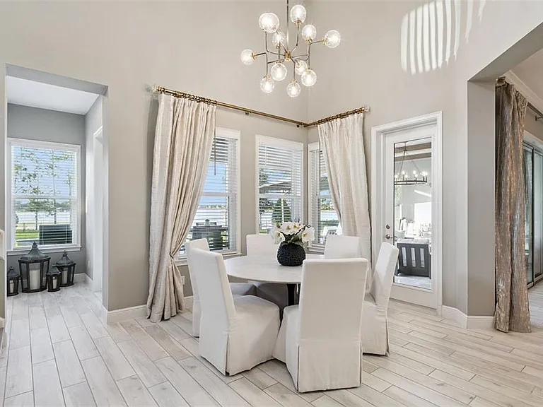 7556 John Hancock Dr — Photo 16