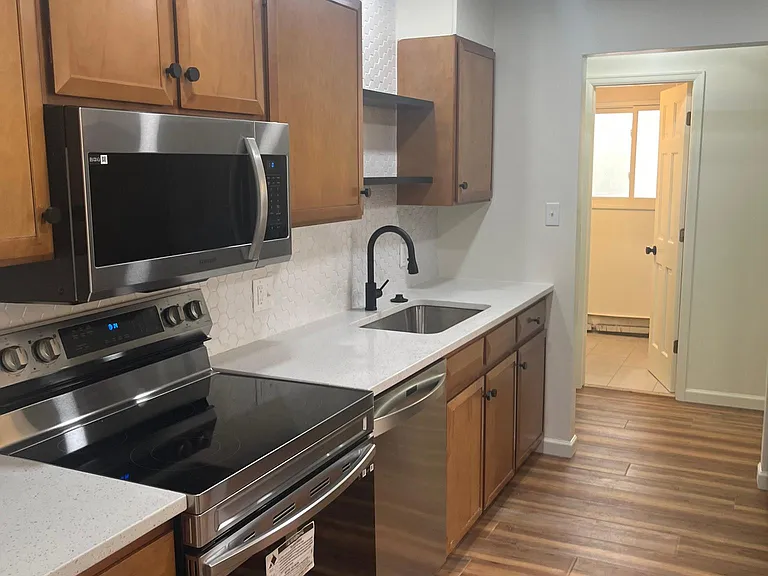 6215 S Sterne Pkwy — Photo 5