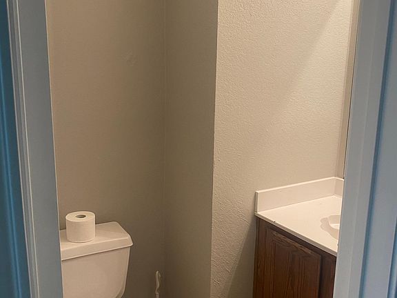 3rd image of 5355 Waterford Dr