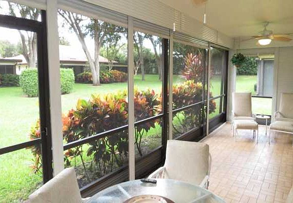 Home For Sale In Palm Chase Lakes