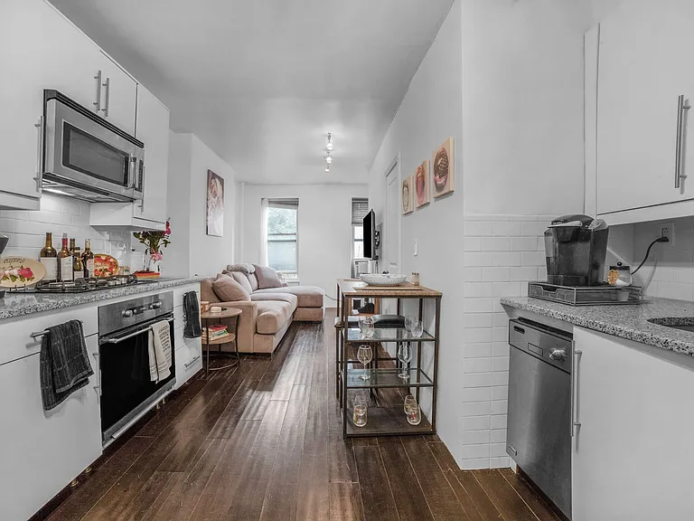 317 E 73rd St #4RW — Photo 1