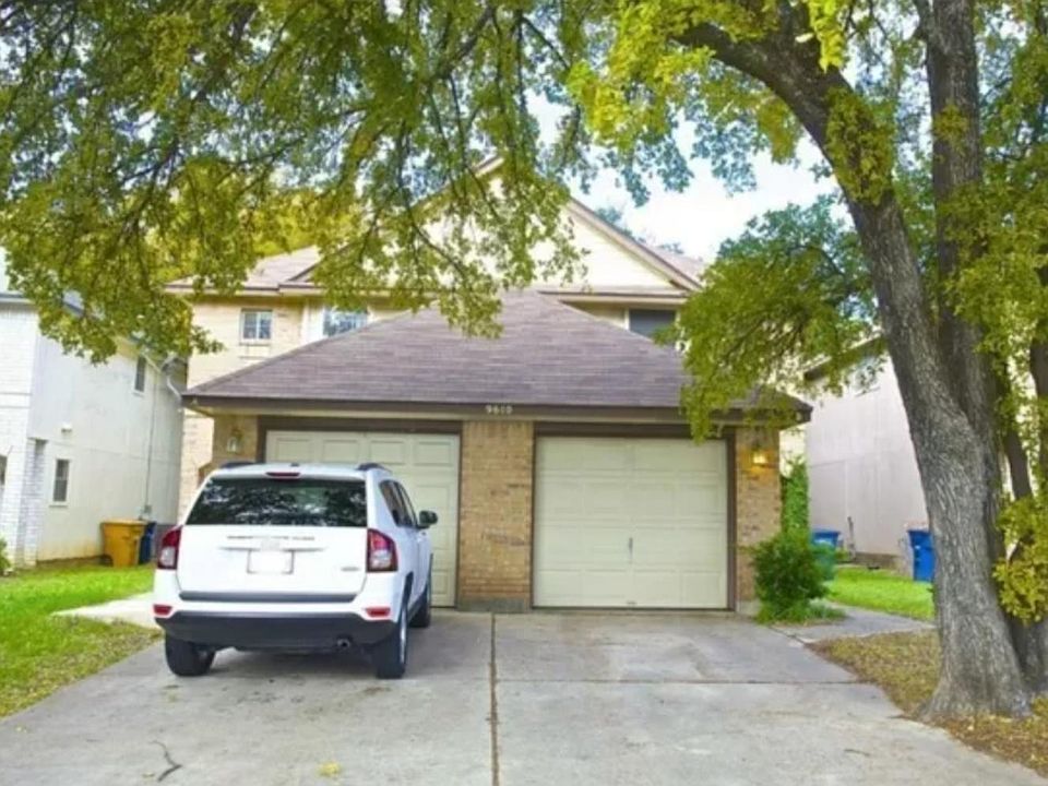 1st image of 9610 Nightjar Dr #A