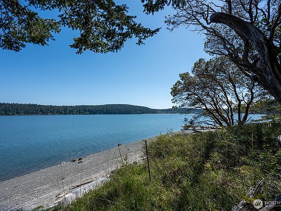 3rd image of 1484 Islandale Road