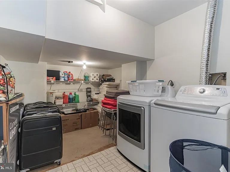 Laundry/ Storage