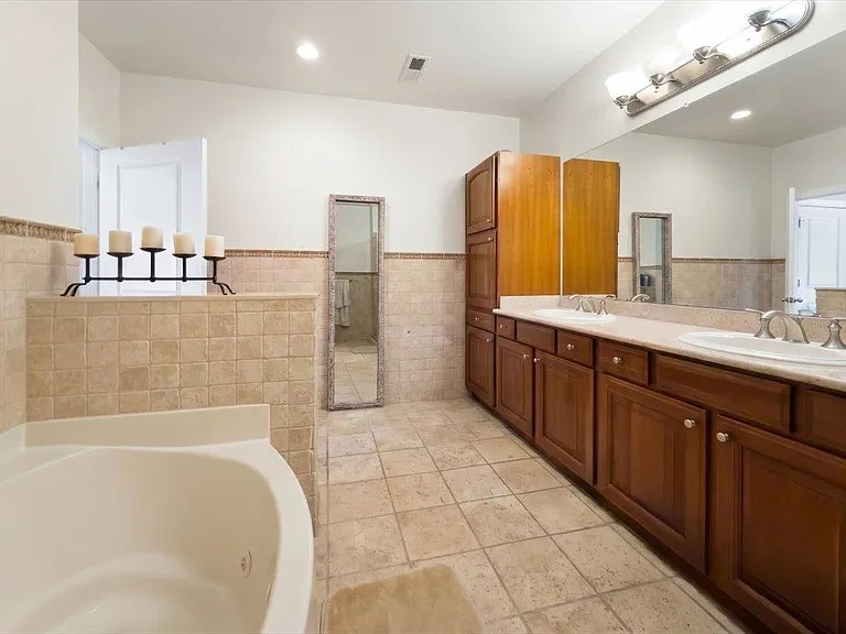 20 Avenue At Port Imperial #429 — Photo 16