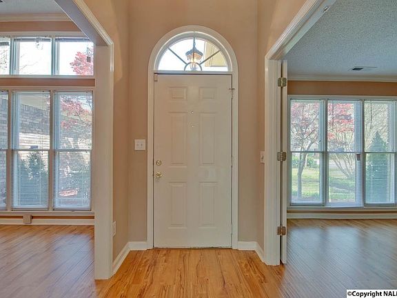 4th image of 2636 Quarter Ln SE
