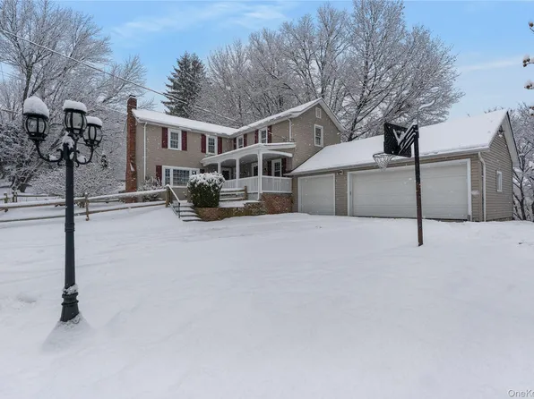 32 Dudley Lane, Howells, NY 10932