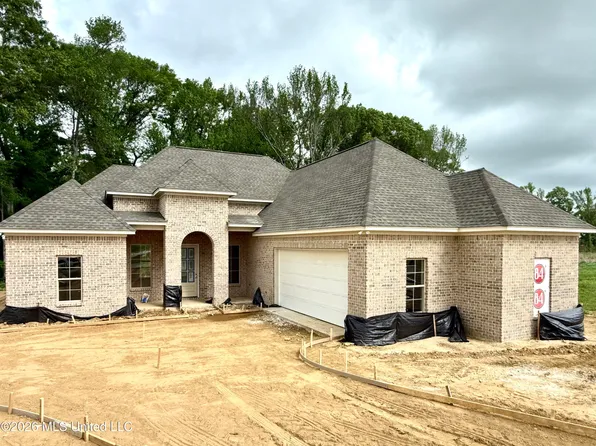 364 Aurora Cir, Canton, MS 39046