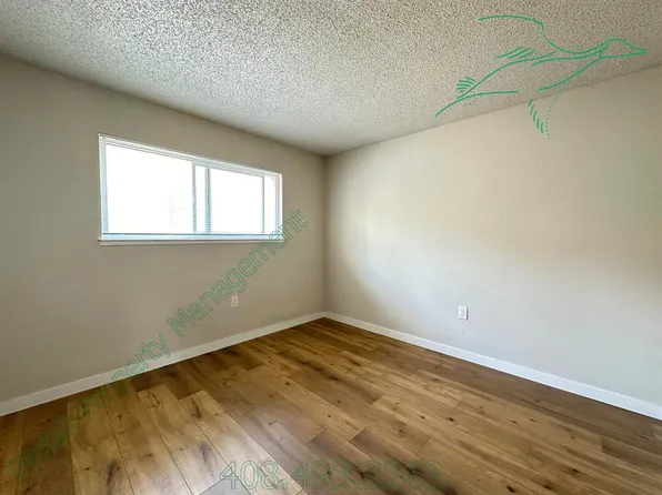 978 Westlynn Way APT 3, Cupertino, CA 95014