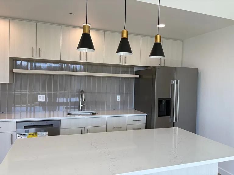 Abbey Creek Square Apartments — Photo 6