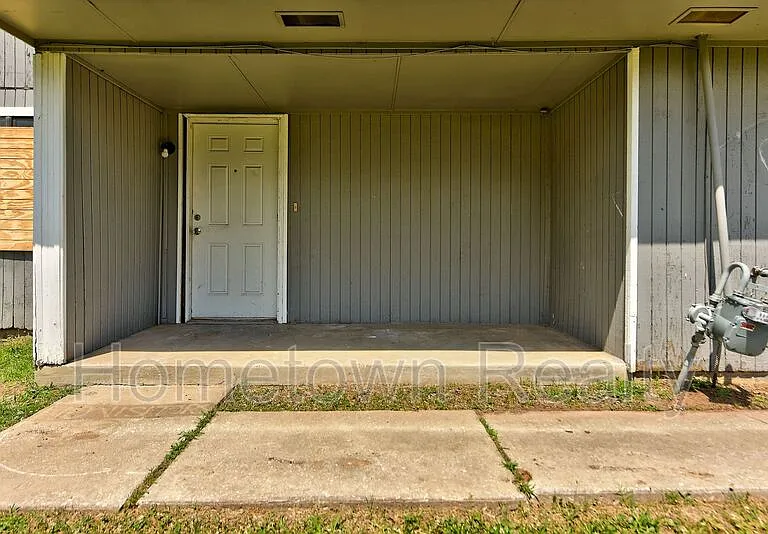 310 NW 118th St — Photo 3