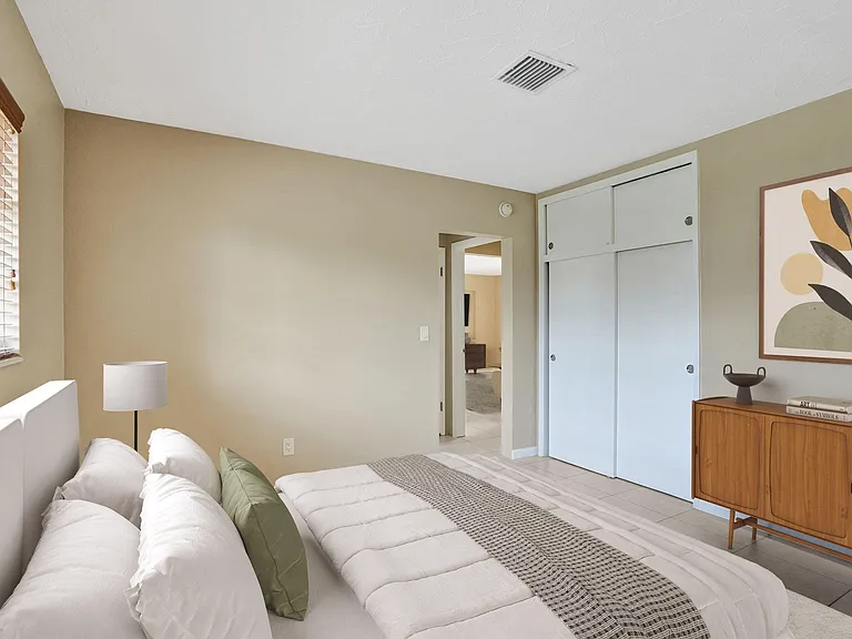 500 SE 4th Ct — Photo 5