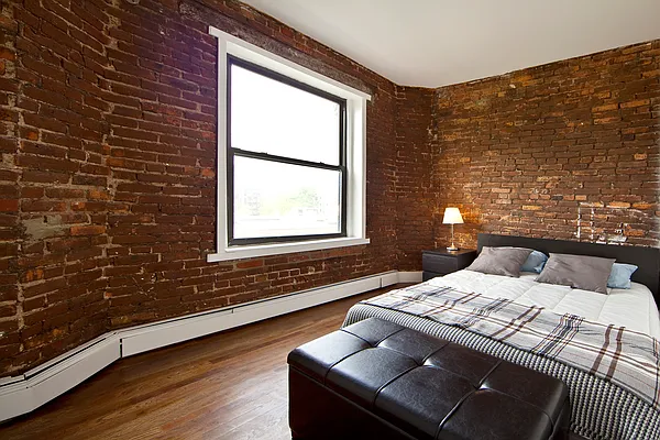 Rented by R New York | media 28