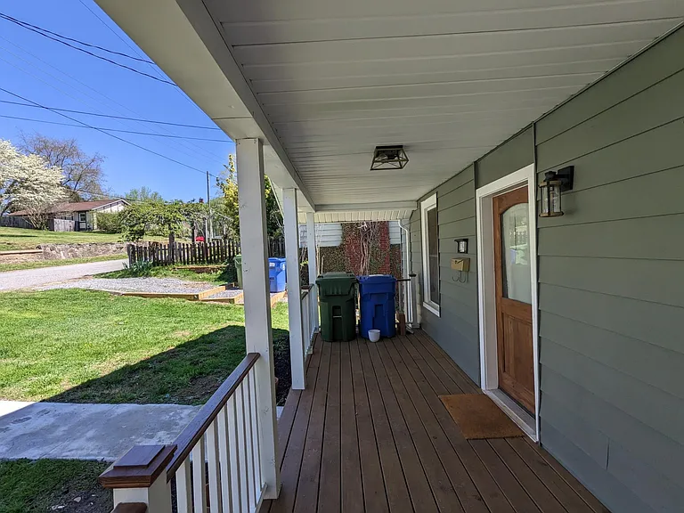 29 Woodrow Ave #1 — Photo 22