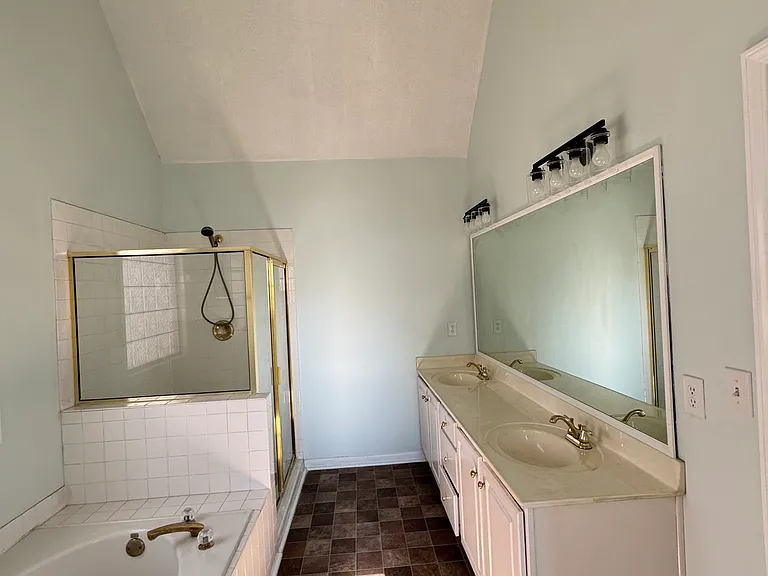 1009 Chads Rdg — Photo 16
