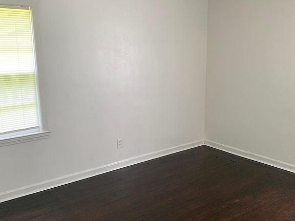 5th image of 221 Vreeland St