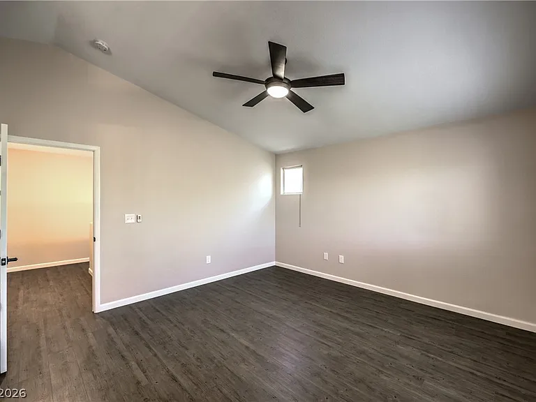 10650 Streamside Ave — Photo 13