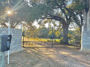 2636 E Fm 532, Schulenburg, TX 78956