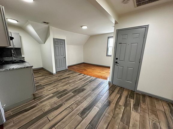 3rd image of 394 Irvine Turner Blvd APT 3