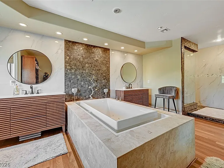 7001 Alamitos Cir — Photo 41