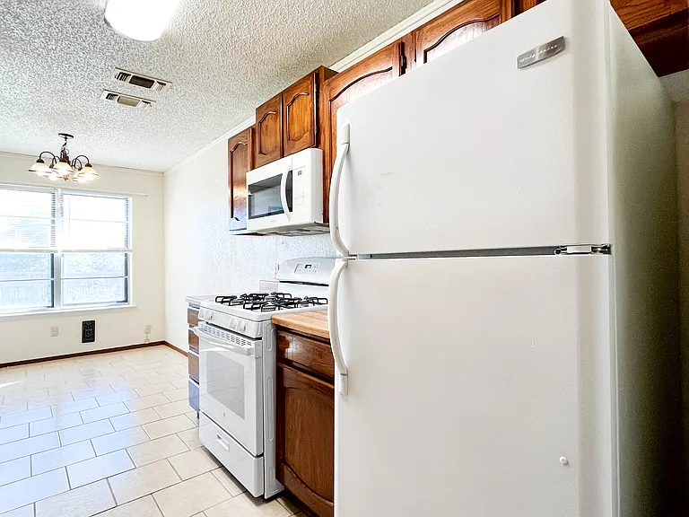 1504 Jefferis Ave — Photo 17