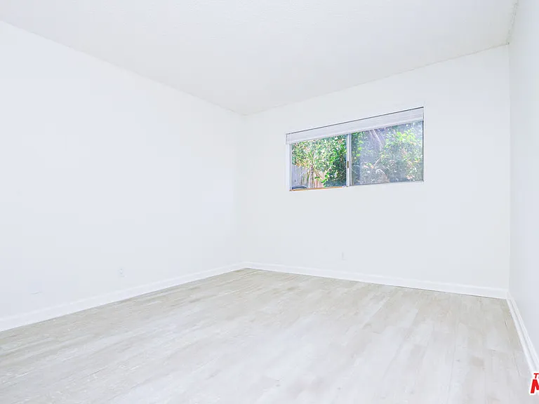 2602 Carnegie Ln #1 — Photo 39