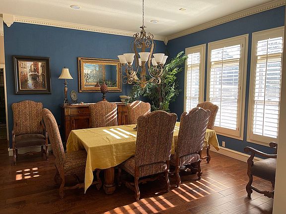 Formal dining
