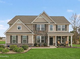 158 Sweet Grass Lane, Raeford, NC 28376