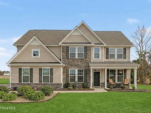 158 Sweet Grass Lane, Raeford, NC 28376