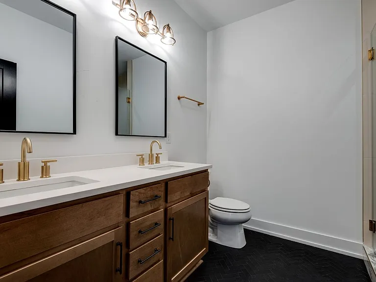 862 W Sharpe Ave #4 — Photo 23