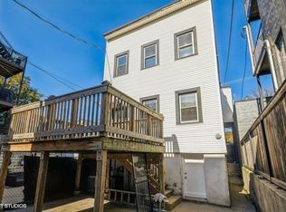1230 W Ohio St #1R, Chicago, IL 60642