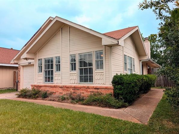 12142 Westwold Dr
