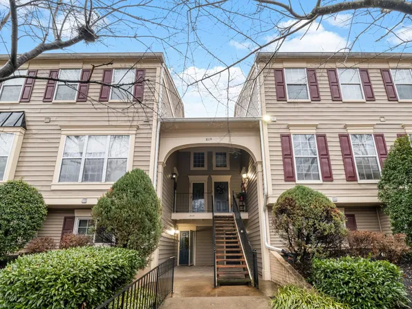 8115 Bayonet Way APT 102, Manassas, VA 20109