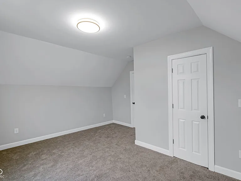 2209 Noble St #2 — Photo 13