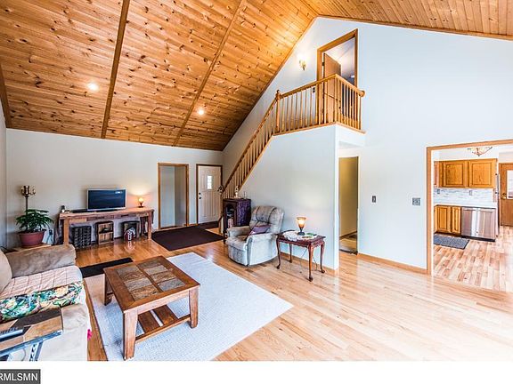 3rd image of 21285 Rum River Dr