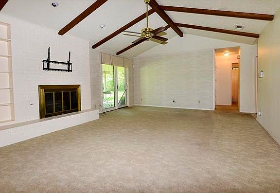 3rd image of 804 Newport Ave