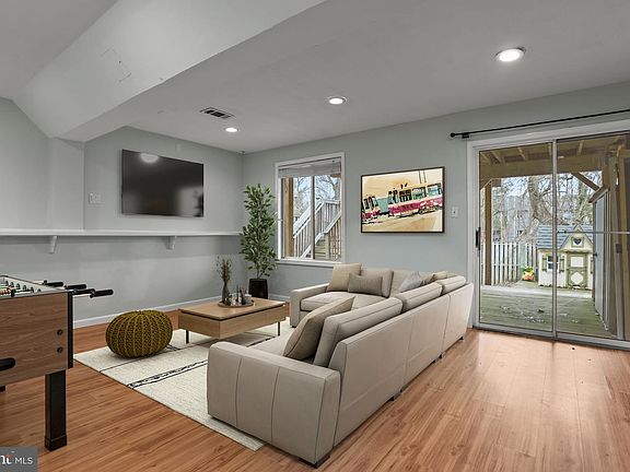 4th image of 7808 Whistling Pines Ct