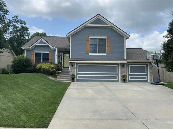 9422 N Campbell Ct, Kansas City, MO 64155