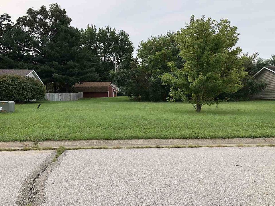 1st image of 53104 Crystal Pond Dr