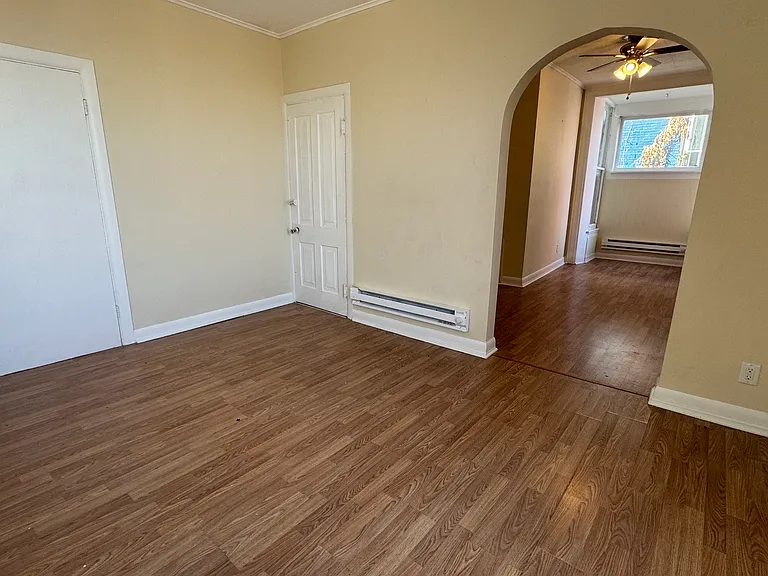 1374 Main St #2 — Photo 9