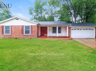 3827 Hearthstone Dr, Florissant, MO 63033