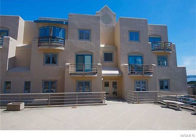 1st image of 4 Burd St APT 2202