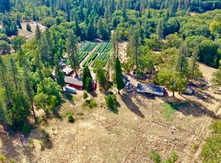 6534 Tunnel Loop Rd, Grants Pass, OR 97526